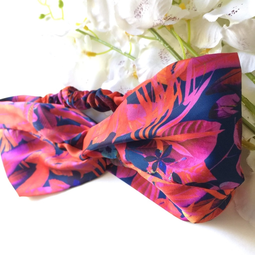 5/$25 H&M Front Twist Hairband, Vibrant Tropical Print